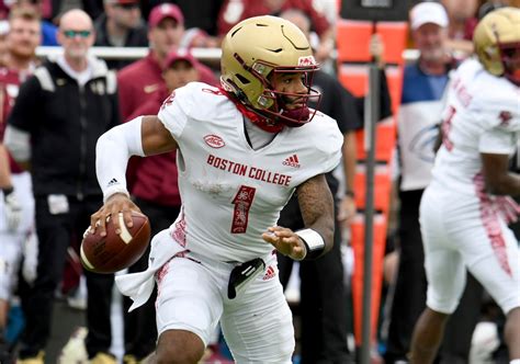 Boston College QB Castellanos rushes for four TDs in a win at Army